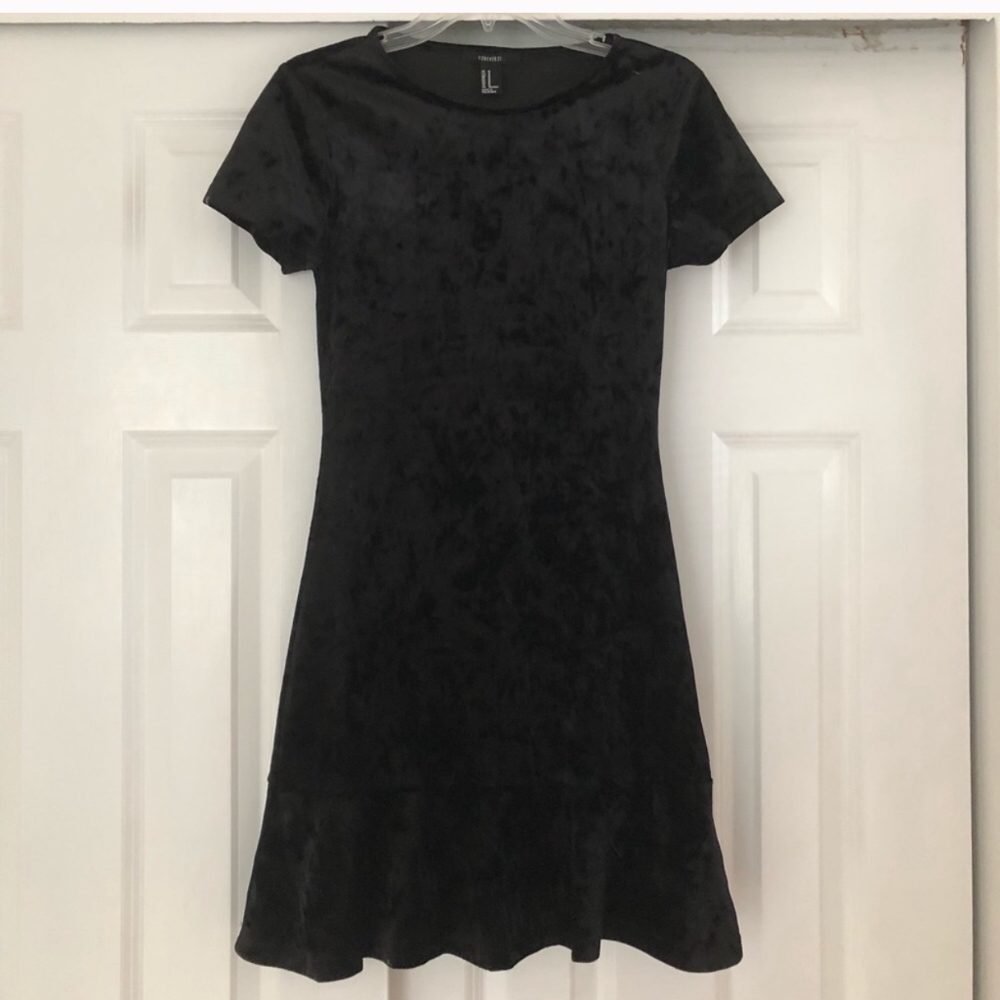 FOREVER 21 VELVET DRESS